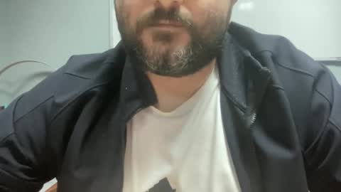 Snapshot of uncutdude321 chatting on September 29, 10:42 am uncutdude321 online show from September 29, 10:42 am