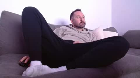 uncutslut69 online show from April 21, 1:42 am