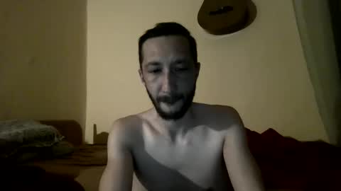 Snapshot of underguy19 chatting on February 20, 10:10 pm underguy19 online show from February 20, 10:10 pm