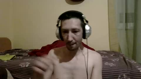 Snapshot of underguy19 chatting on March 30, 9:05 pm underguy19 online show from March 30, 9:05 pm