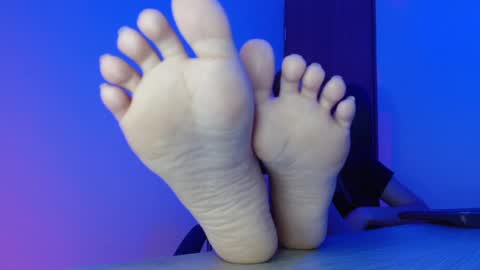   online show from December 18, 3:15 am