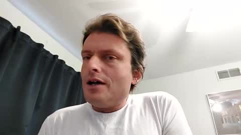 undress me online show from April 10, 2:33 pm