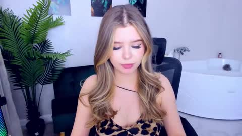 Alice online show from February 11, 5:50 pm