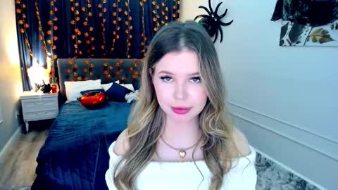 Alice online show from October 13, 7:47 pm