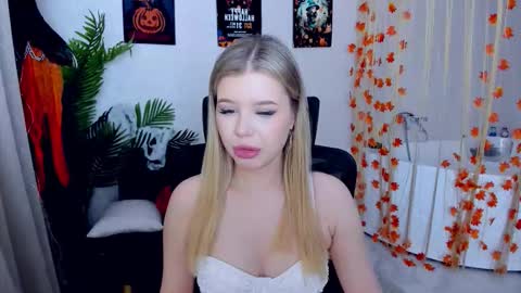 Alice online show from November 4, 12:37 pm