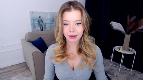 Alice online show from April 16, 7:36 pm