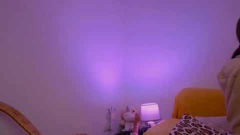 Snapshot of unic0rnporn chatting on February 20, 4:03 pm Alice online show from February 20, 4:03 pm