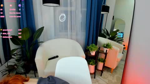 Snapshot of unicent chatting on December 2, 12:40 pm Call me Mira  thumbs up its make me happy online show from December 2, 12:40 pm