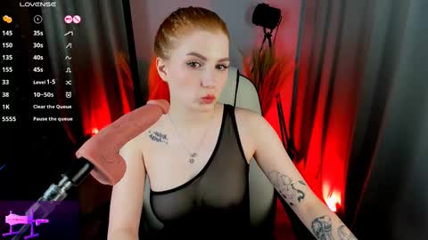 Snapshot of unicent chatting on February 20, 10:05 am Call me Mira  thumbs up its make me happy online show from February 20, 10:05 am