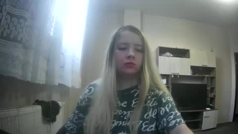 UniverseEmily online show from October 20, 8:04 am