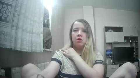 UniverseEmily online show from October 25, 4:53 am