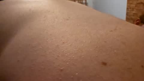 Snapshot of unjeunecouple chatting on April 3, 7:34 pm unjeunecouple online show from April 3, 7:34 pm