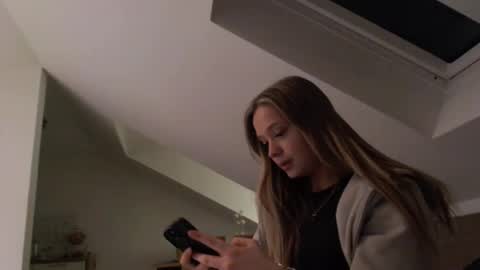 YCouple online show from January 31, 11:25 pm