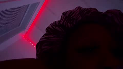 Snapshot of unknownsuccubus chatting on February 24, 12:16 pm unknownsuccubus online show from February 24, 12:16 pm