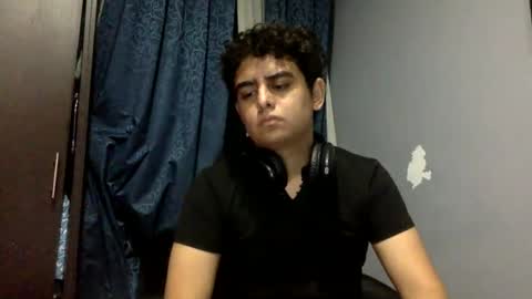 Snapshot of unlimitedfantasy chatting on February 9, 4:46 am Thiago online show from February 9, 4:46 am