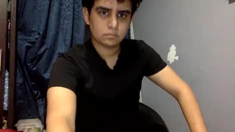 Snapshot of unlimitedfantasy chatting on February 9, 12:41 pm Thiago online show from February 9, 12:41 pm