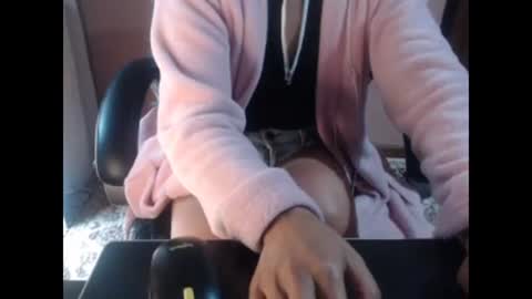 unlimitedloving online show from November 15, 2:31 am