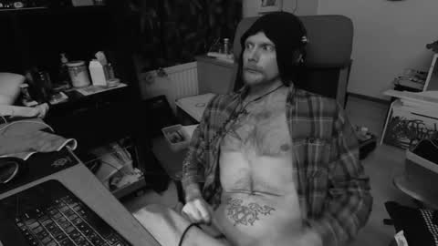 Snapshot of unlitimnaughty_ chatting on February 10, 3:54 am unlitimnaughty_ online show from February 10, 3:54 am