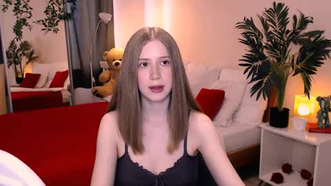 Snapshot of unreal_lady chatting on June 15, 1:46 pm unreal_lady online show from June 15, 1:46 pm