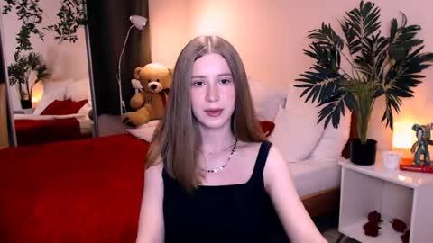 Snapshot of unreal_lady chatting on June 28, 8:48 pm unreal_lady online show from June 28, 8:48 pm