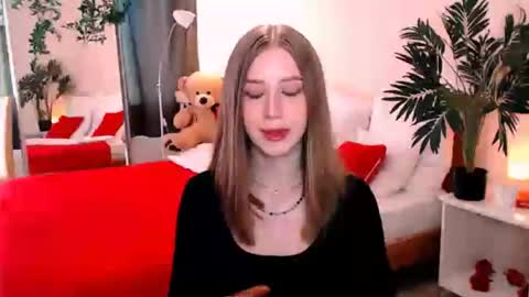 Snapshot of unreal_lady chatting on July 2, 1:50 pm unreal_lady online show from July 2, 1:50 pm