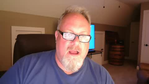 up2later online show from September 10, 3:50 am