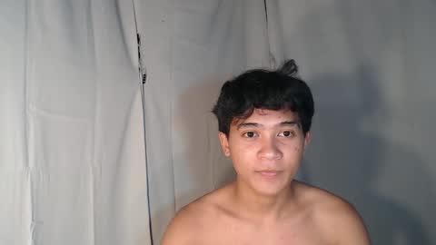 Snapshot of ur_asianversarap chatting on February 12, 3:18 pm asian versarap online show from February 12, 3:18 pm