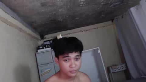 Snapshot of ur_asianversarap chatting on March 8, 10:52 am asian versarap online show from March 8, 10:52 am