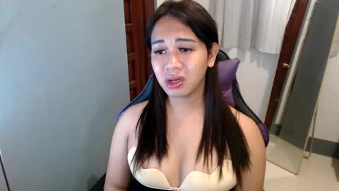 Vee online show from December 27, 3:26 pm