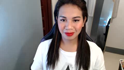 Vee online show from January 2, 8:28 am