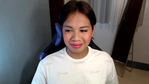 Vee online show from January 13, 3:12 am