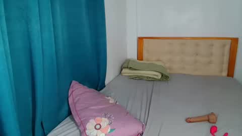 Vee online show from October 1, 8:59 pm