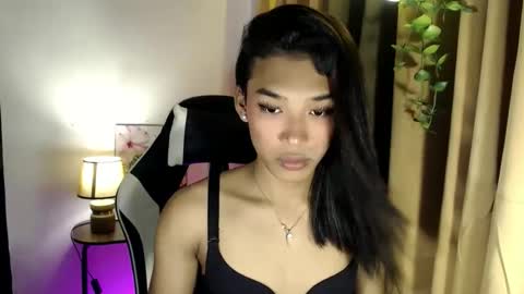 ur_dazzlingmorenaxx online show from October 3, 4:31 am