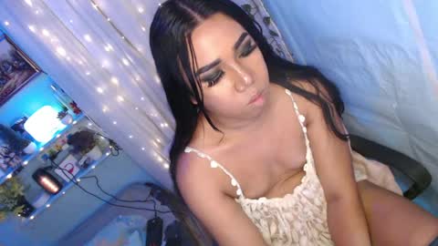 jennie online show from April 22, 1:23 pm