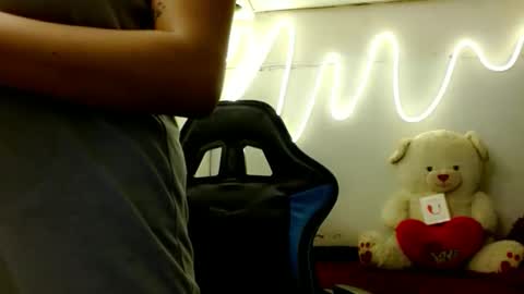 Snapshot of ur_hotjessa chatting on April 6, 4:46 am urpinay jessa online show from April 6, 4:46 am