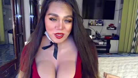 QUEEN ANGELA online show from December 5, 10:12 pm