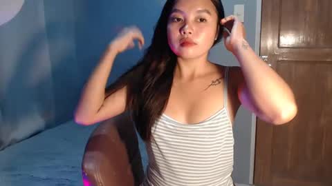 Snapshot of ur_myangel02 chatting on March 6, 11:03 am angel online show from March 6, 11:03 am