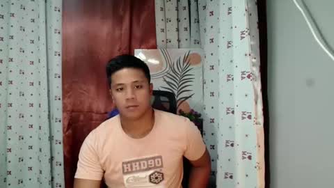 Snapshot of ur_pinoydave chatting on February 9, 8:45 pm Dave online show from February 9, 8:45 pm