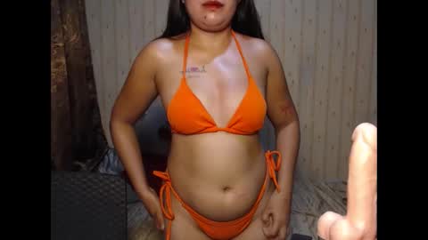 ur_prettychelsie18 online show from May 28, 6:38 pm