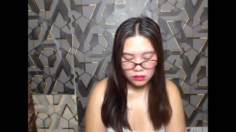 ur_prettychelsie18 online show from June 5, 6:46 pm