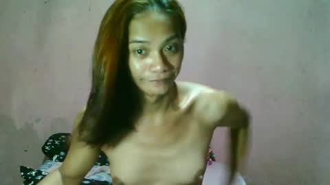 Snapshot of ur_sexybabe_ehra chatting on May 28, 12:52 am ur_sexybabe_ehra online show from May 28, 12:52 am
