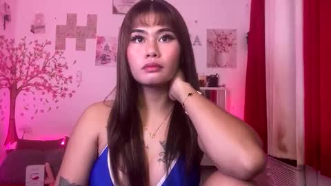 Snapshot of ur_ultimatedreamgirlxoxo chatting on April 29, 12:16 am HelloIm Girly online show from April 29, 12:16 am