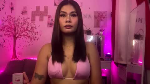 Snapshot of ur_ultimatedreamgirlxoxo chatting on June 3, 6:35 pm HelloIm Girly online show from June 3, 6:35 pm