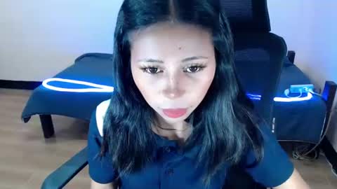 Snapshot of uradea chatting on March 25, 10:43 am jasmine online show from March 25, 10:43 am