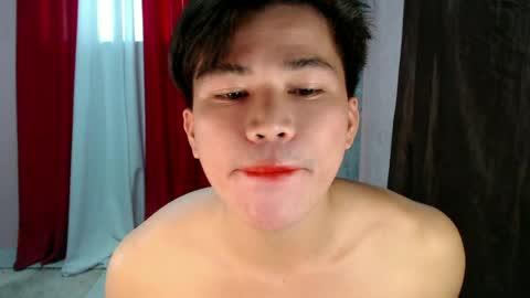 Snapshot of urasian_gil chatting on July 3, 5:36 am macky online show from July 3, 5:36 am