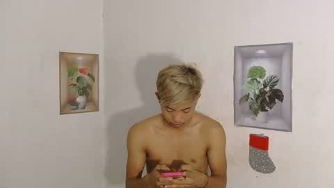 urasian_jomarie online show from March 18, 10:24 pm