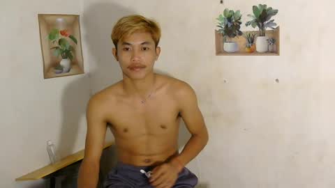 urasian_jomarie online show from July 12, 12:07 pm