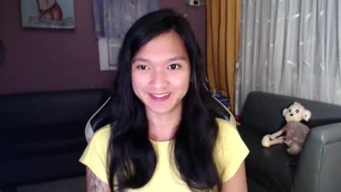 NEWRA  ALLISON online show from December 5, 12:41 am