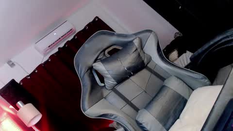 Snapshot of urasian_sweet_ria19 chatting on July 15, 11:54 pm Ria online show from July 15, 11:54 pm