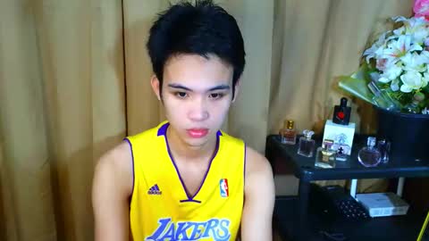 urasiancumboix2 online show from November 15, 5:31 pm